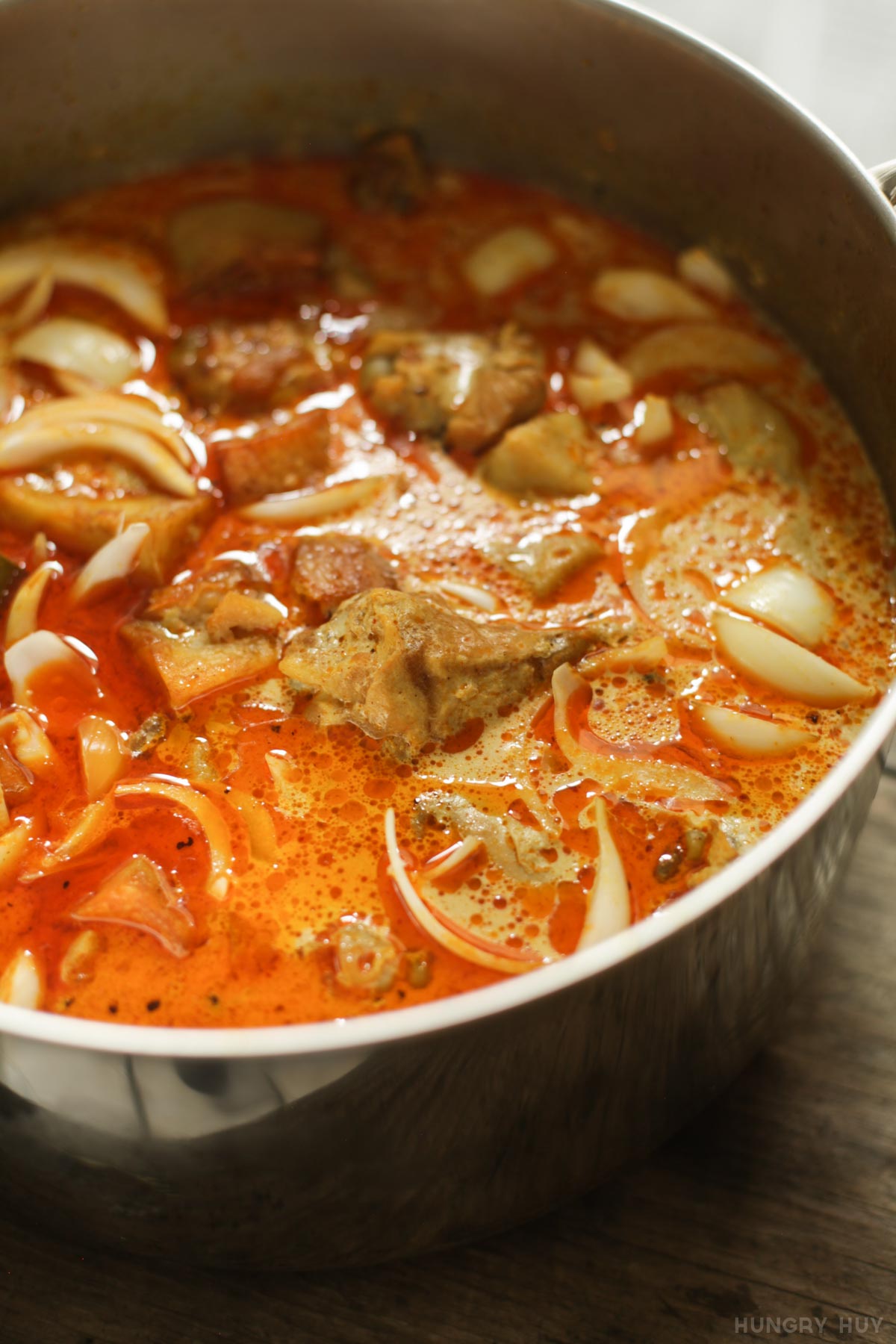 Big ol' pot of Vietnamese chicken curry