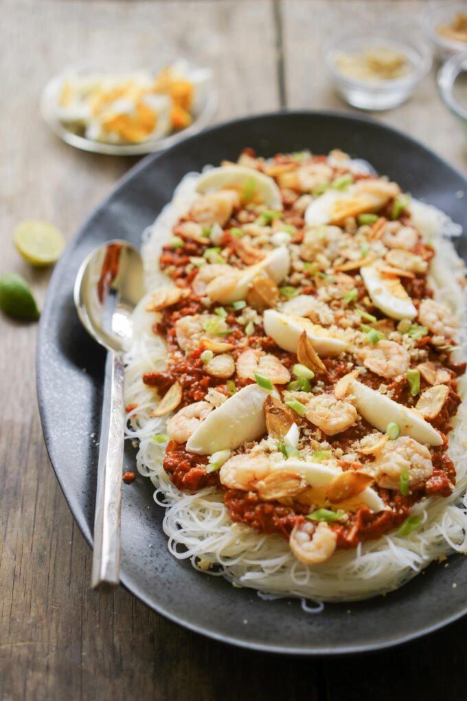 large plate of pancit palabok