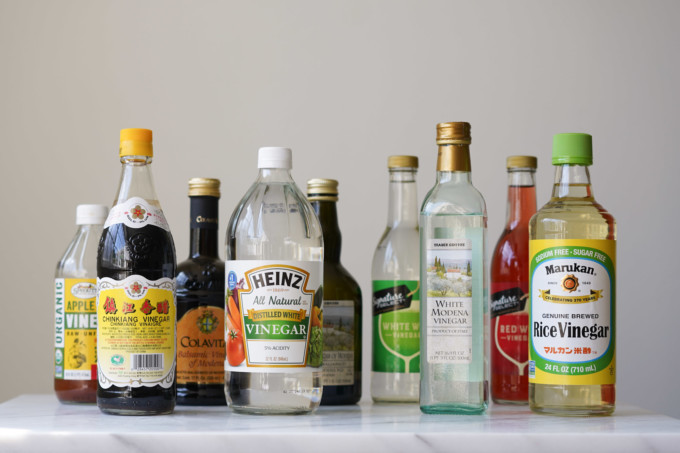 all varieties of bottled vinegar