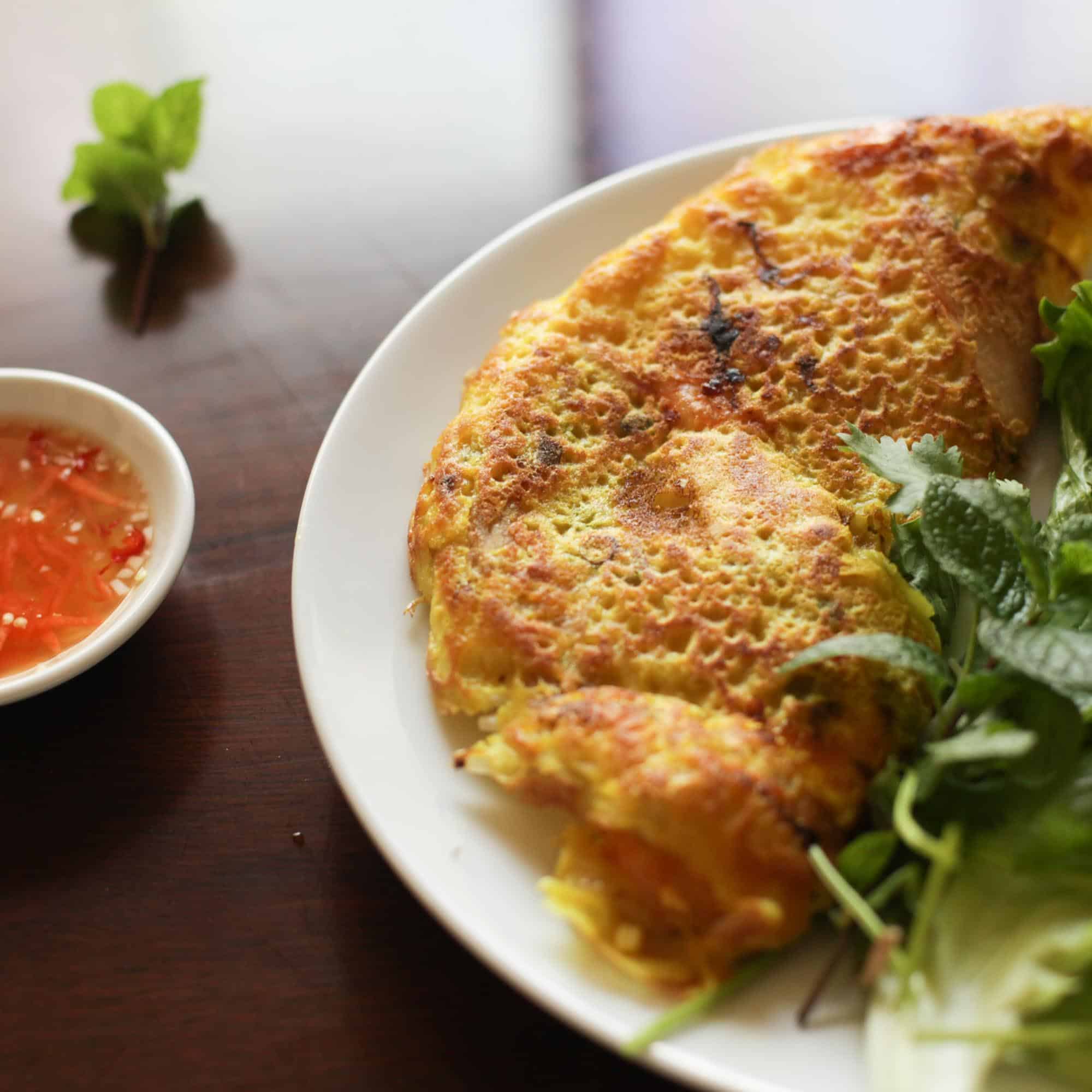 Bánh Xèo Recipe (Crispy Vietnamese Crepes) - Hungry Huy