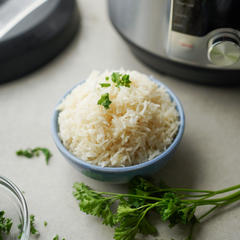 https://www.hungryhuy.com/wp-content/uploads/basmati-rice-recipe.jpg