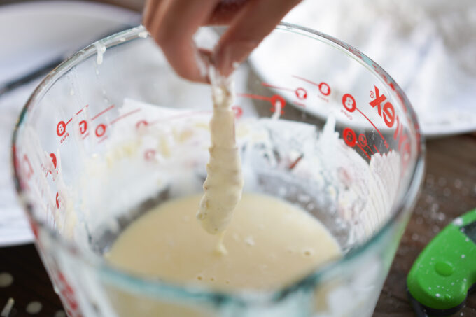 dipping shrimp in batter