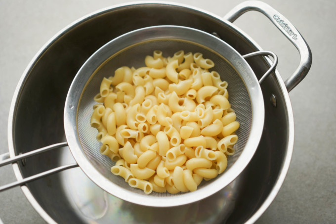 cooked and drained macaroni pasta