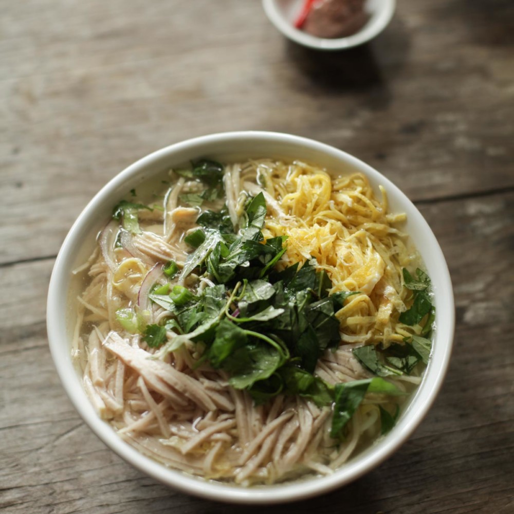 Bún Thang - Vietnamese Noodle Soup (Pork, Chicken & Egg)