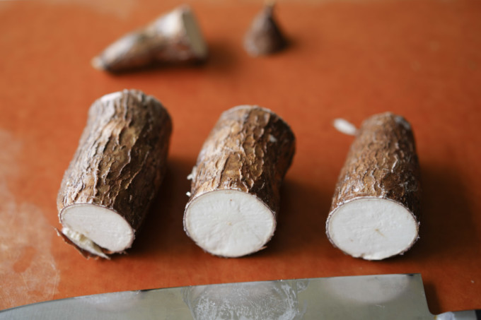 cassava with tips chopped off