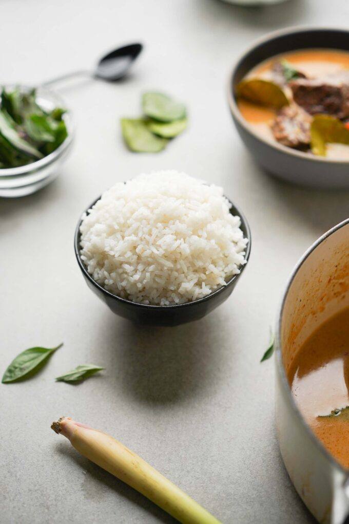 How To Cook Rice in a Rice Cooker - Hungry Huy