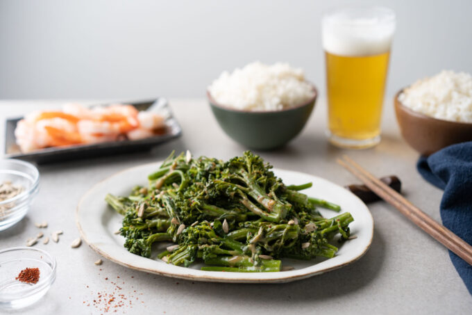 cold seasoned broccolini