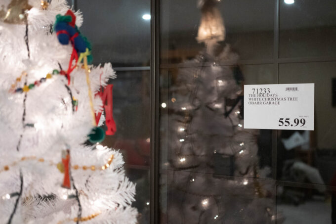 xmas tree price tag