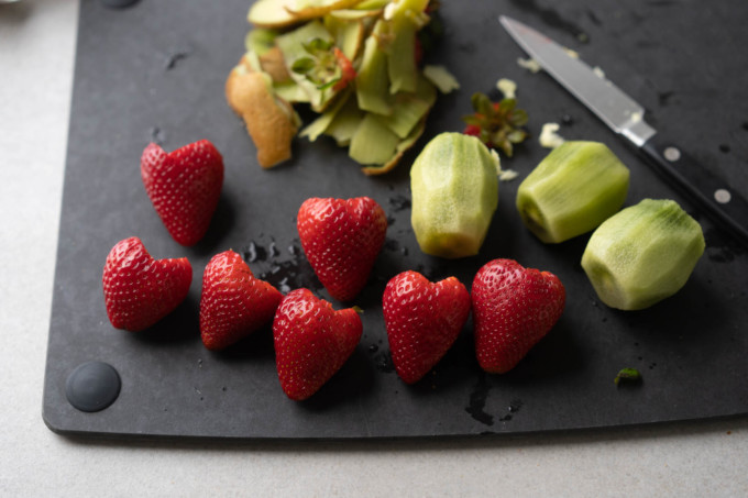 cut strawberries and kiwi