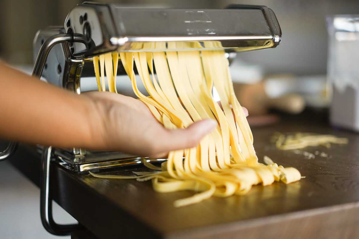 cutting fettuccine