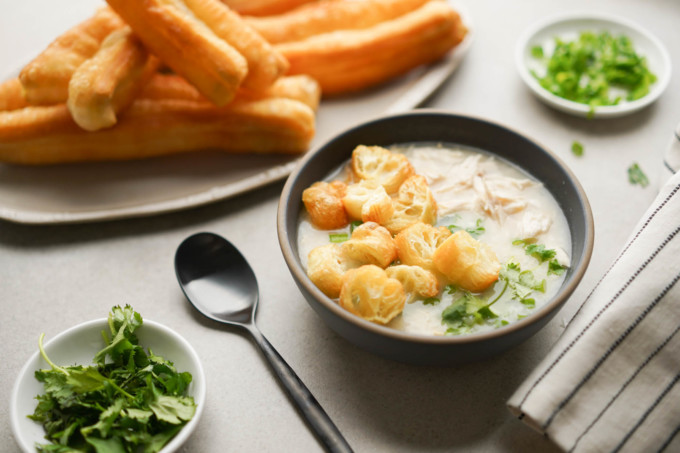 bowl of chao with youtiao