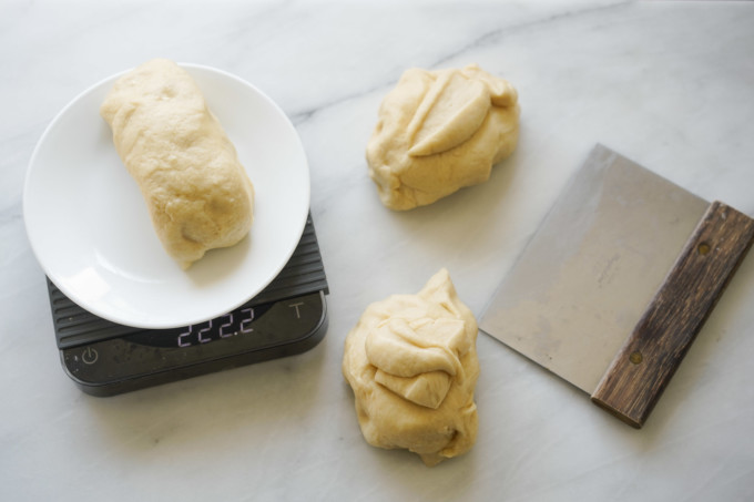 dividing dough by weight