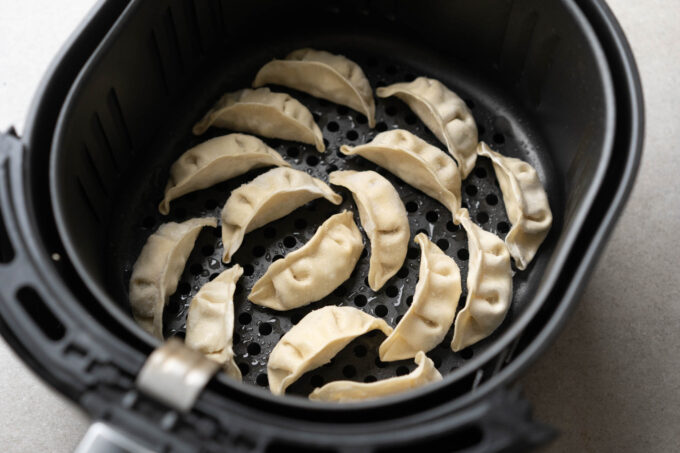 frozen pot stickers in air fryer