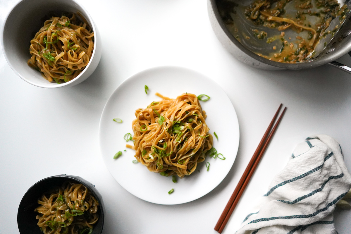 buttery, super garlicky garlic noodles