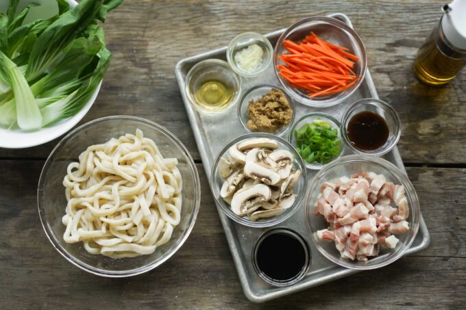 ingredients in yaki udon