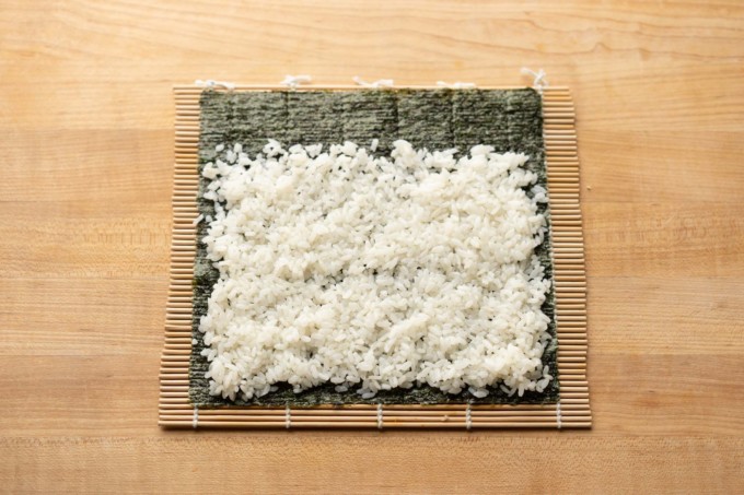 rice added to nori sheet