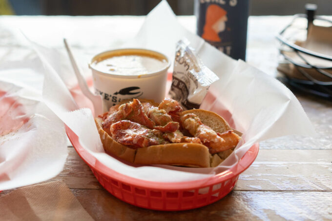 Luke's Lobster - lobster roll and chowder