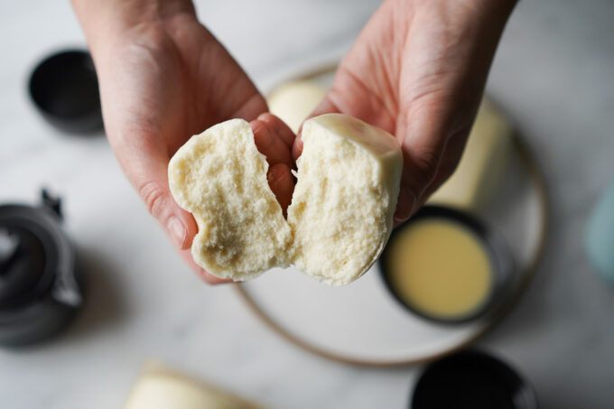 split open mantou to show texture inside