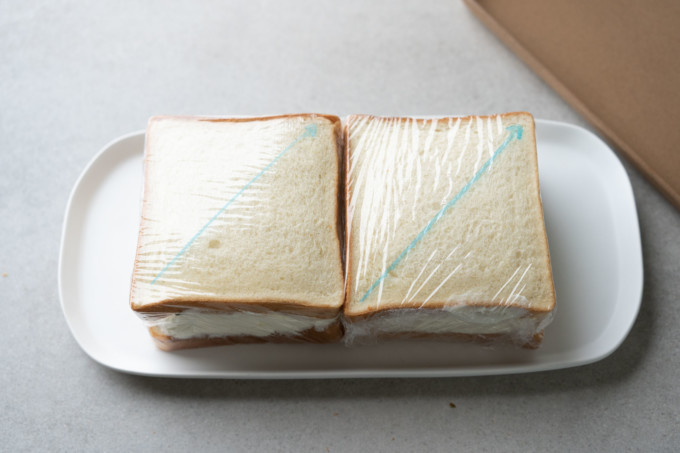 marking cut line on sandwiches
