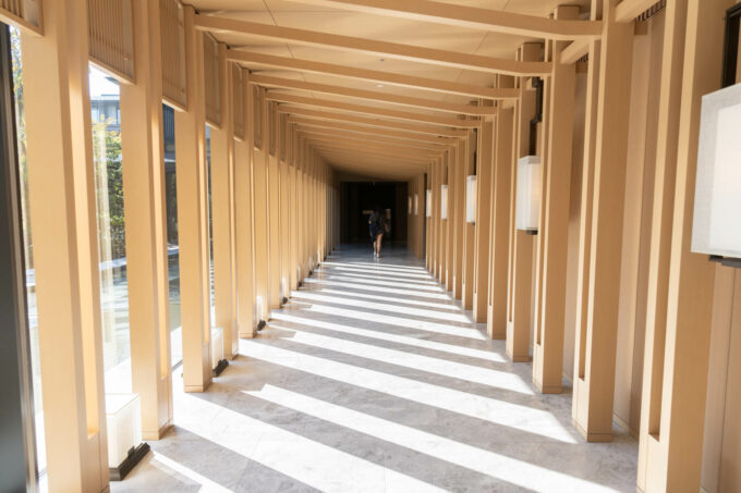 Mitsui Hotel - arched hallway