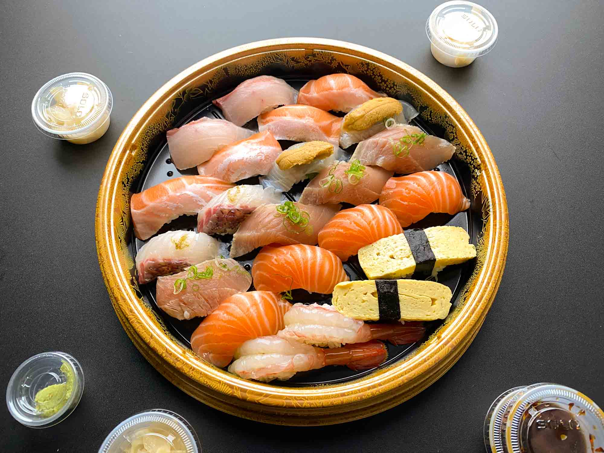 Sushi vs Nigiri vs Sashimi: What's The Difference? - Hungry Huy