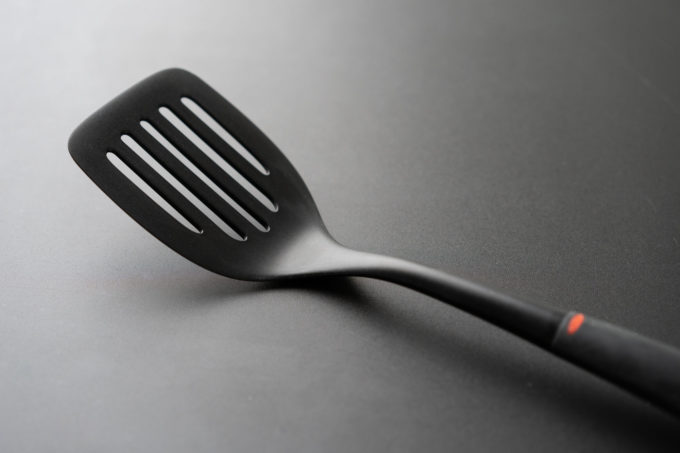 black nylon turner / spatula