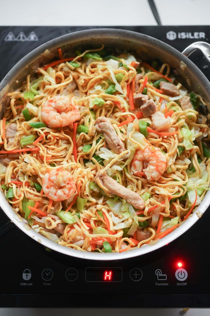 pan of pancit canton