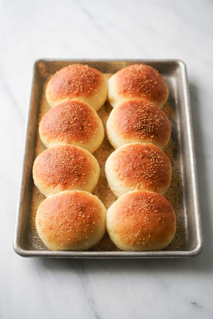 baking sheet of pandesal