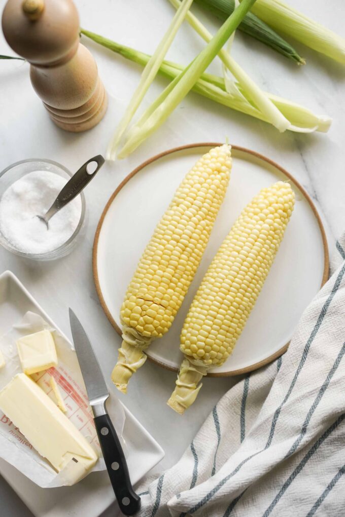 Top 6 how to cook corn in microwave 5 How To Microwave Corn On The Cob (Fast & Easy)