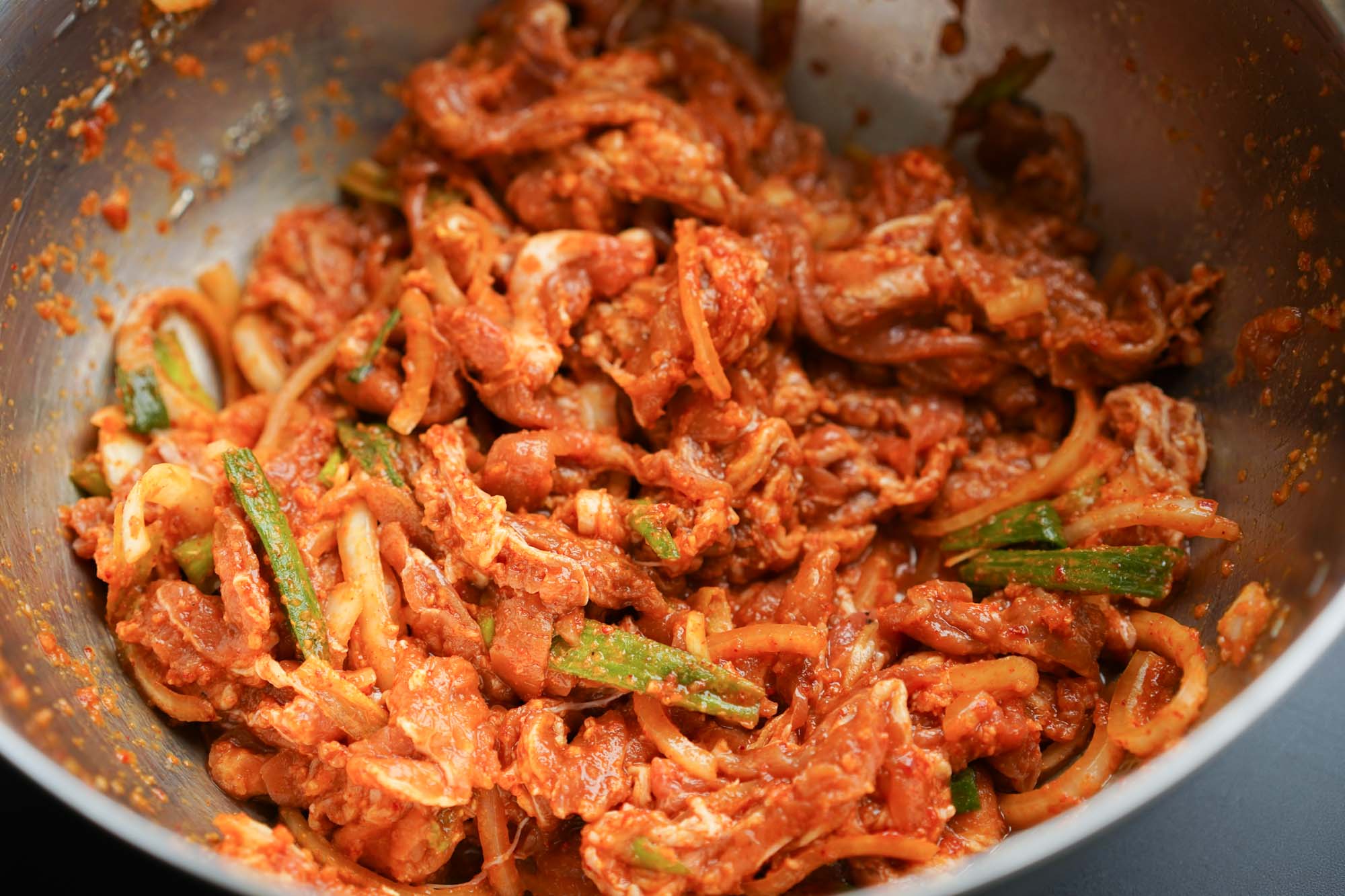 https://www.hungryhuy.com/wp-content/uploads/pork-bulgogi-marinading.jpg