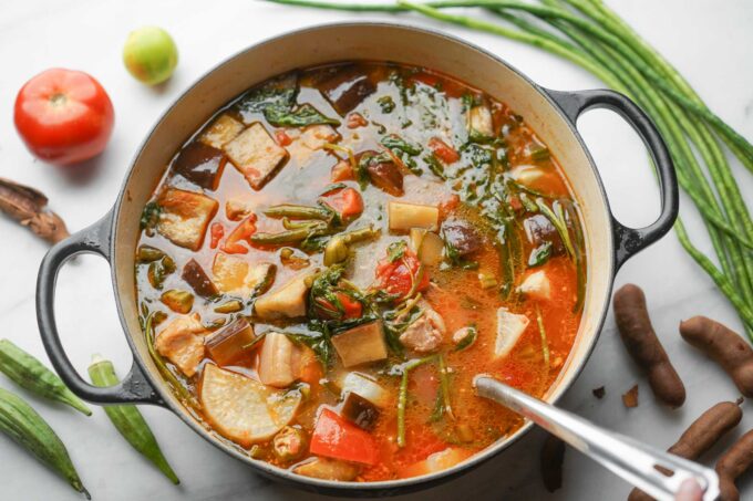 big pot of pork sinigang