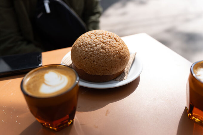 Quentin Cafe - machiatto and an amazing concha