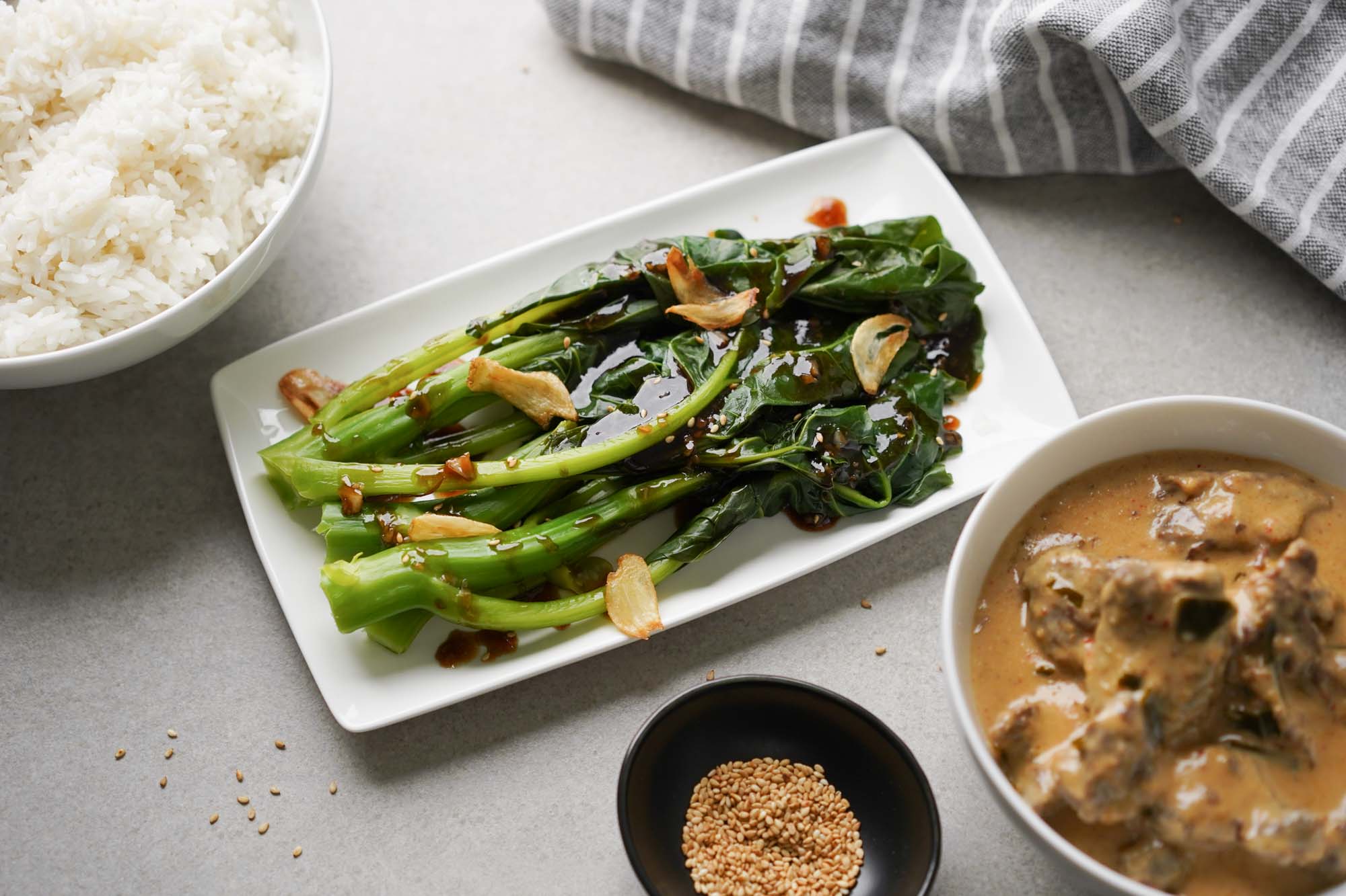 gai lan with fried garlic slices