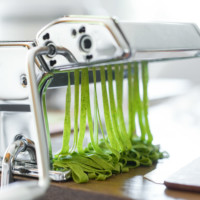 closeup of cut spinach pasta