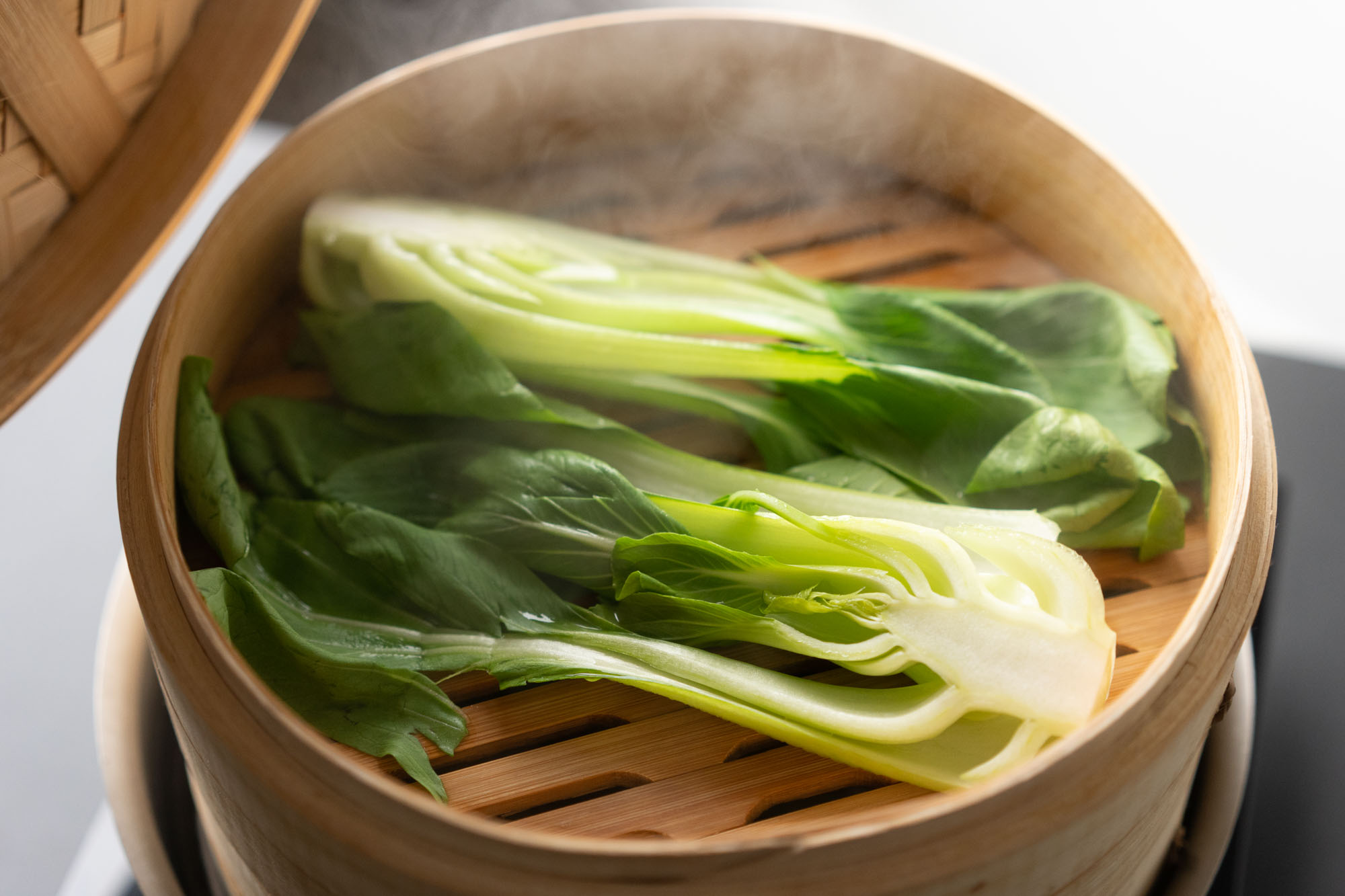 How To Use A Bamboo Steamer (Setup, Cooking & Care Instructions)