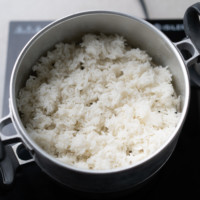 rice in steamer pot