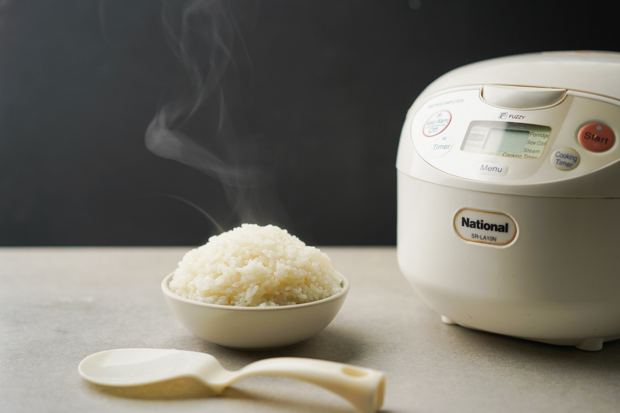 steamy bowl of sticky rice