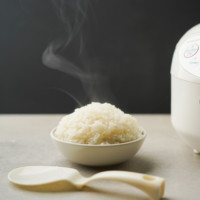 steamy sticky rice bowl