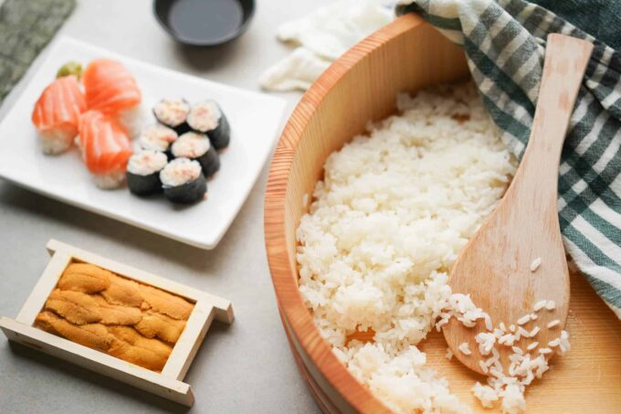 sushi rice in a hangiri