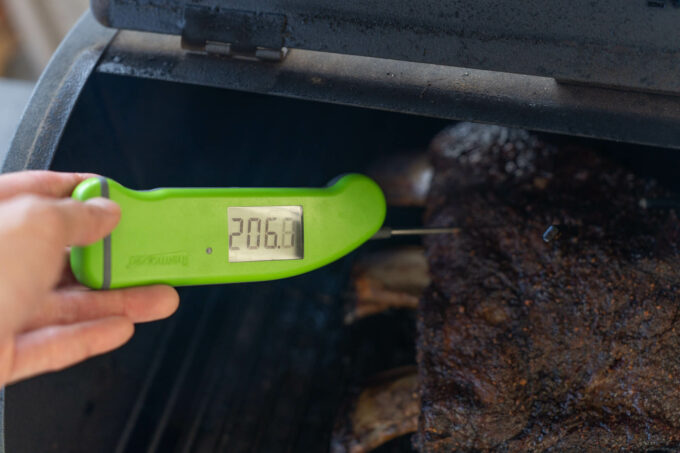 thermometer in beef ribs
