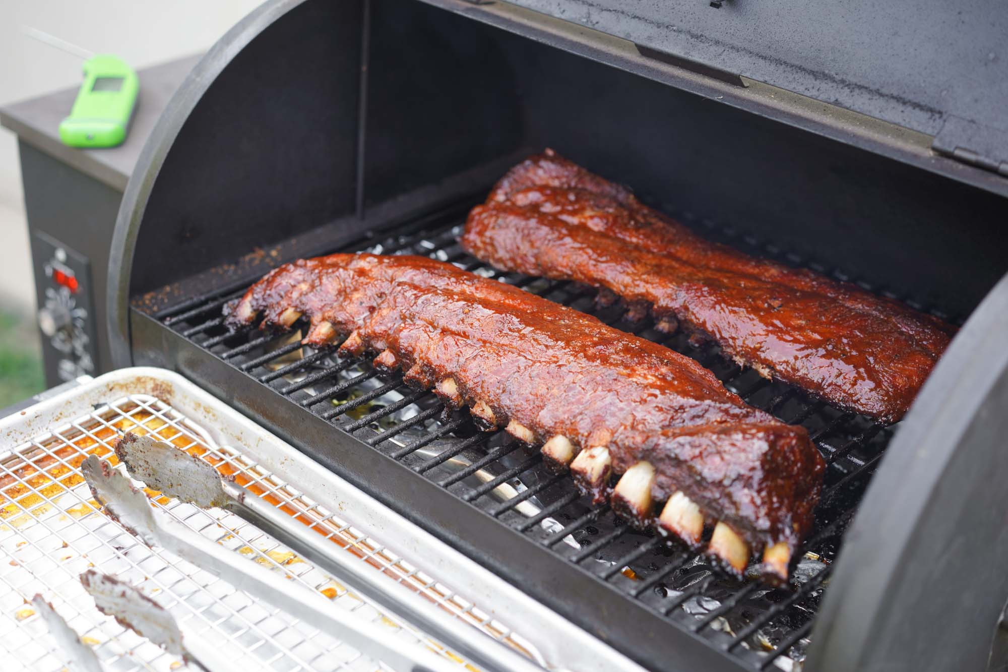Spare ribs on pellet grill hotsell