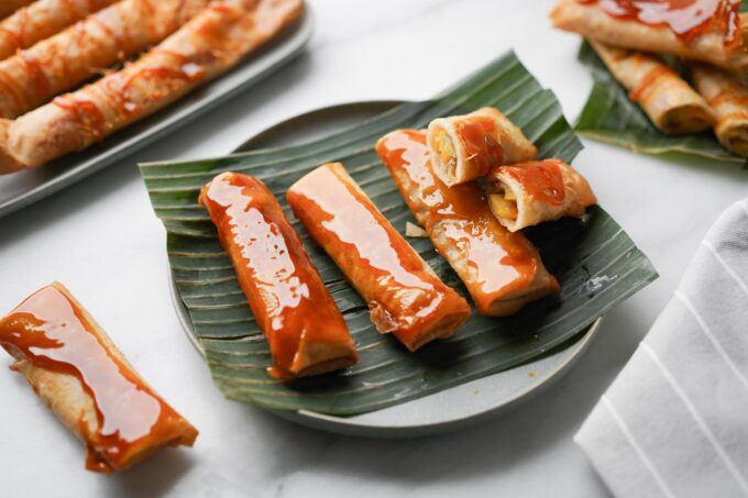 plate of fried, crispy turon