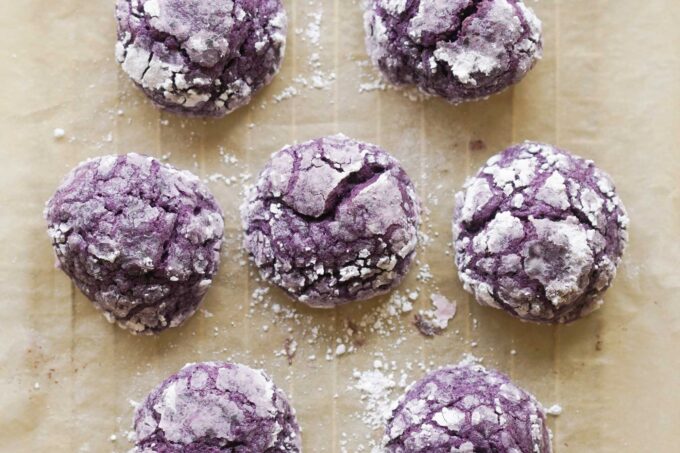 baked ube crinkle cookies