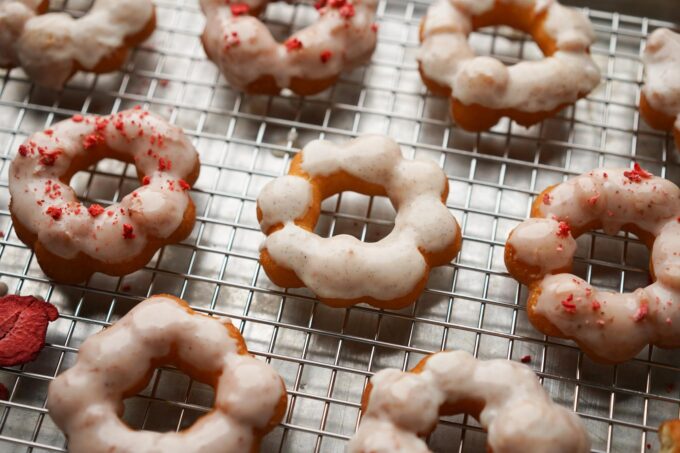 tray of glazed mochi donuts