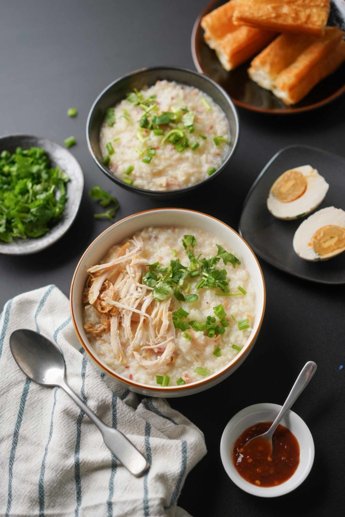 Vietnamese cháo gà / porridge with herbs and sides
