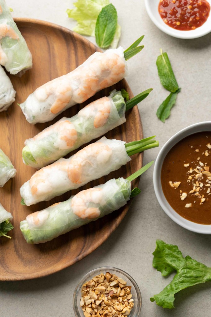 Vietnamese Spring Rolls (Gỏi Cuốn) w/ Peanut Sauce - Hungry Huy